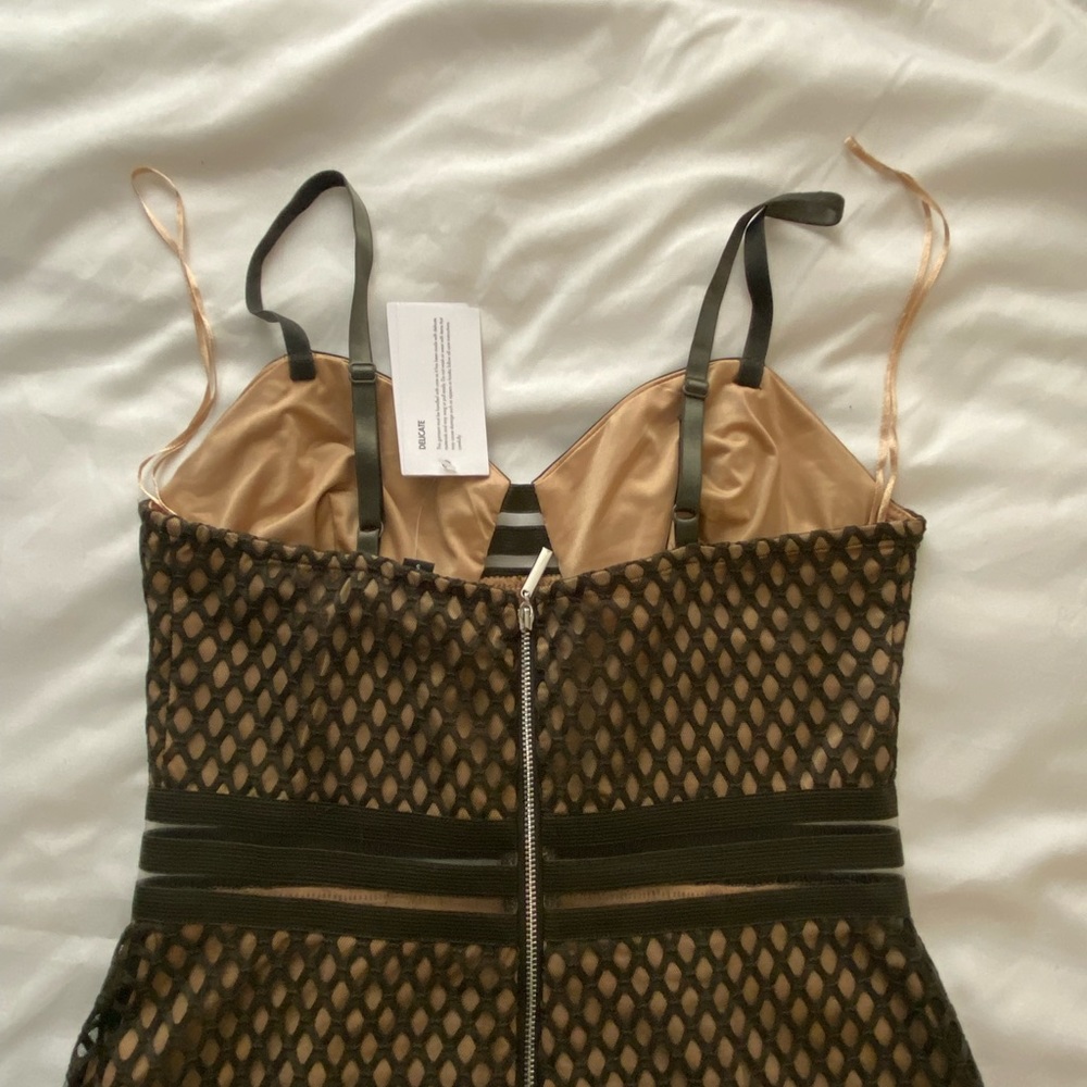 GUESS dress in Olive and Nude/Cream - NWT (NY Eve Dress, Christmas Dress, etc) - Picture 5 of 9